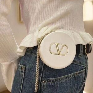 ❗️SOLD❗️Valentino Beauty Pochette Go-Cushion and Wrist chain